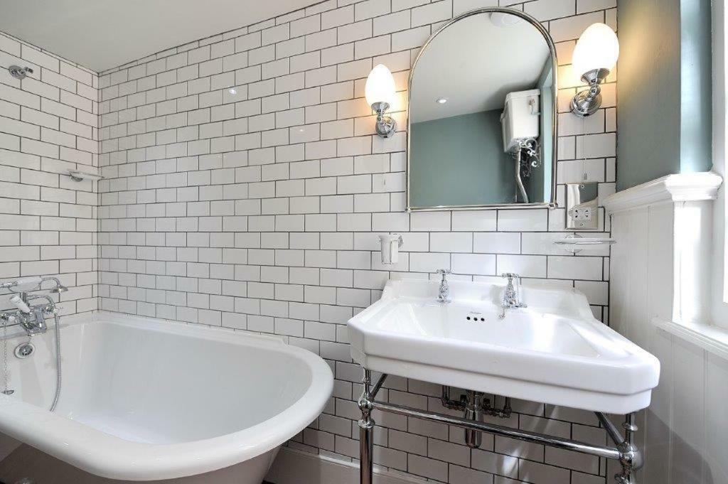 Little Monmouth 4 Bedroom Cottage, Old Town Lyme Regis, Dog Friendly And Parking Luaran gambar
